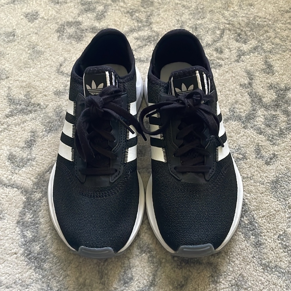 Women’s Adidas Swift Run X Sneakers - Picture 3 of 9